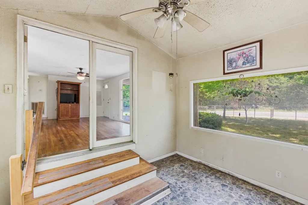 10075 Buckner Ridge Road Bon Aqua TN 37025