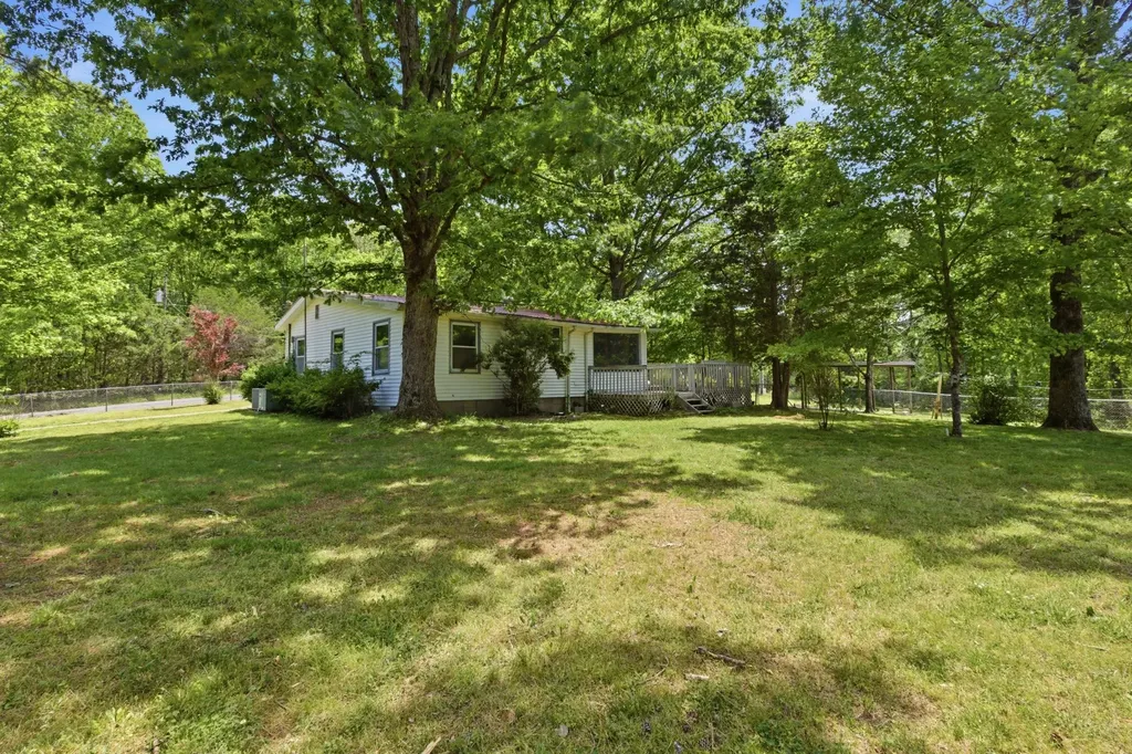 10075 Buckner Ridge Road Bon Aqua TN 37025