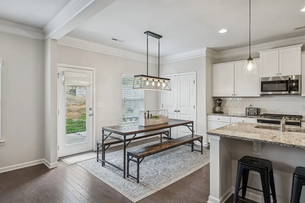 3003 Persimmon Street Columbia TN 38401