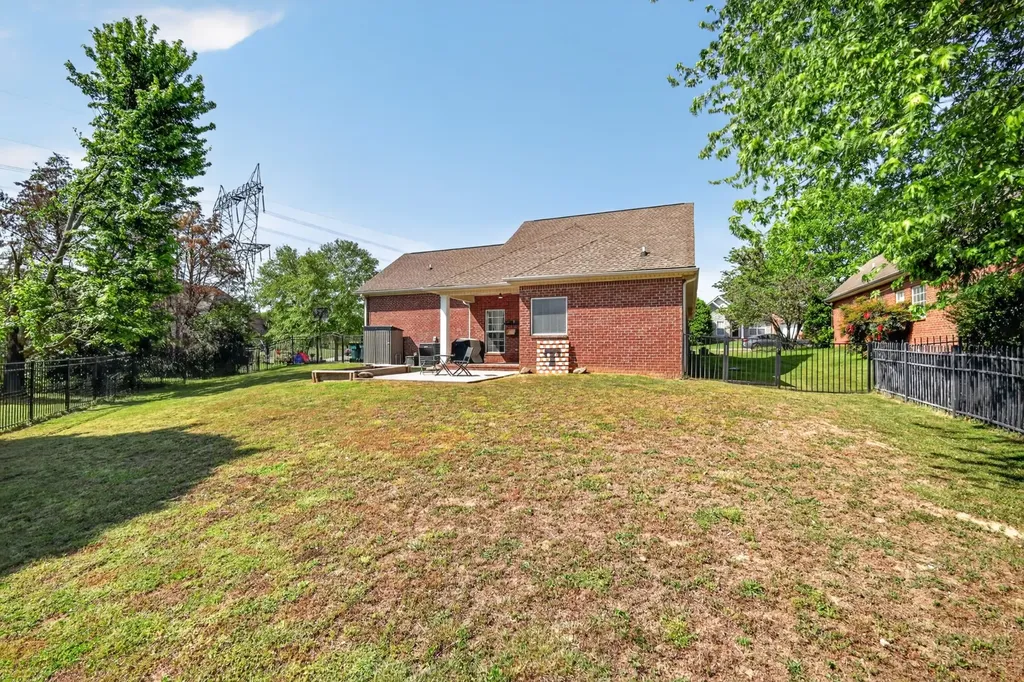 4002 Lilac Lane Spring Hill TN 37174