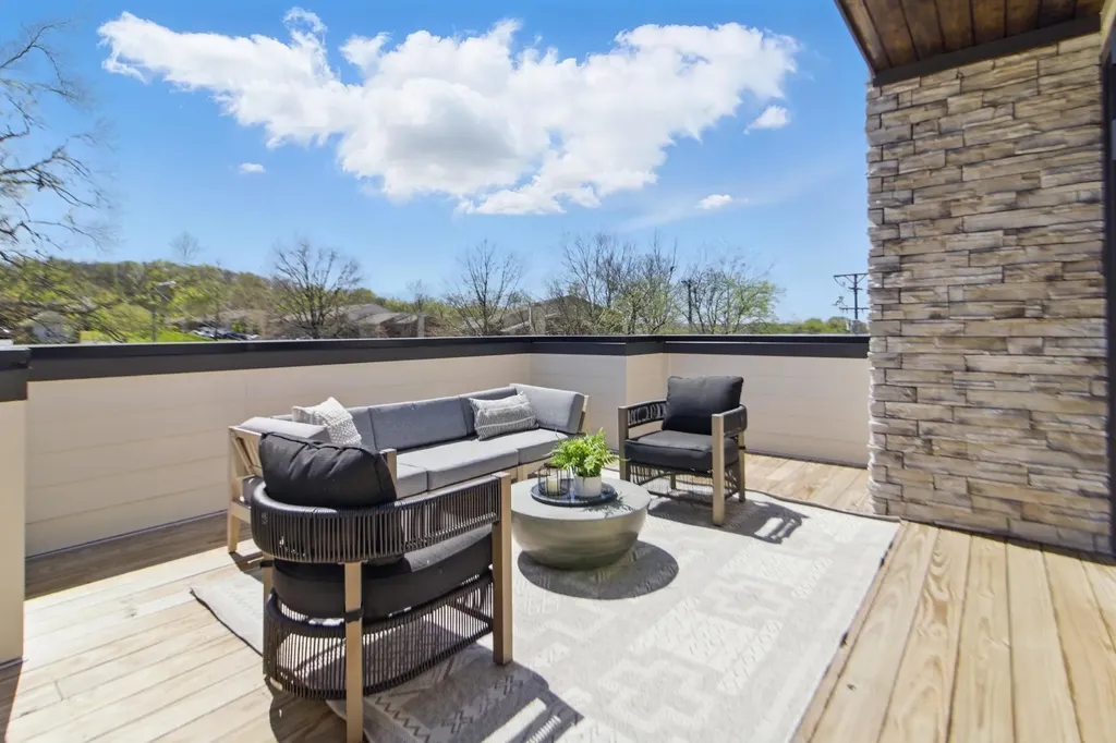 824B Watts Lane Nashville TN 37209
