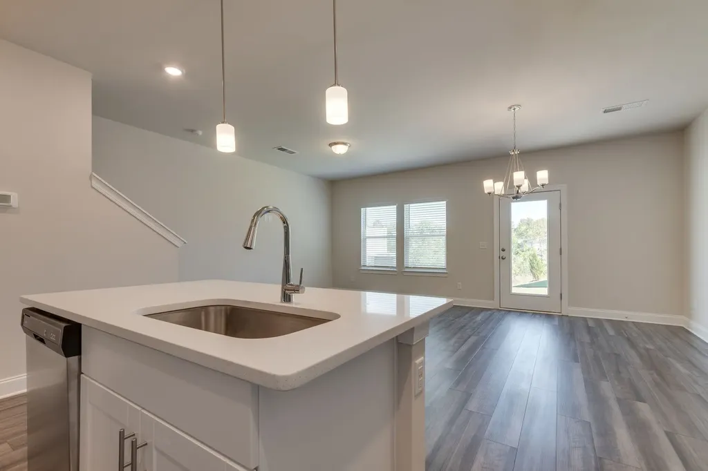 364 Coleman Court Columbia TN 38401