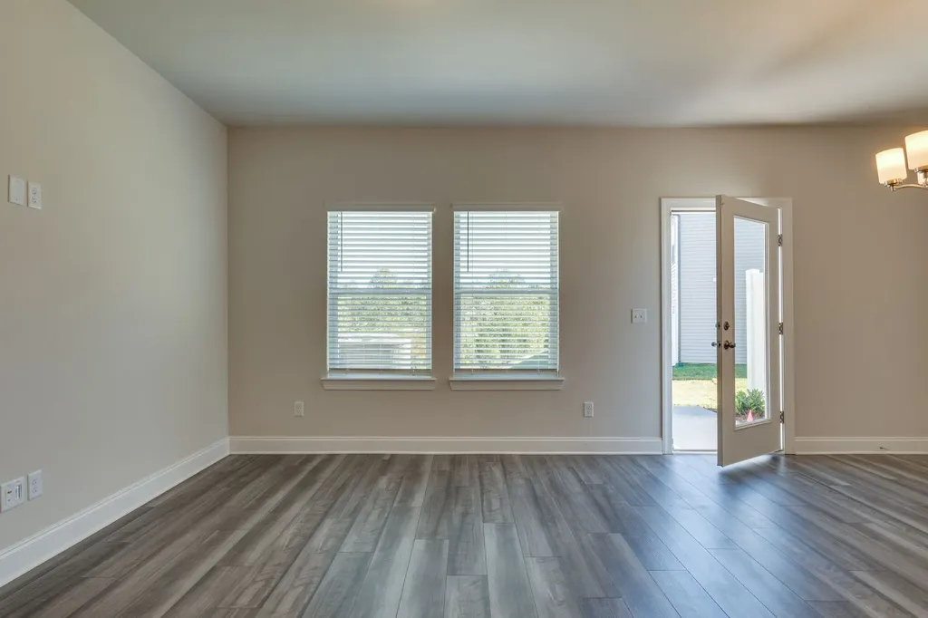 364 Coleman Court Columbia TN 38401