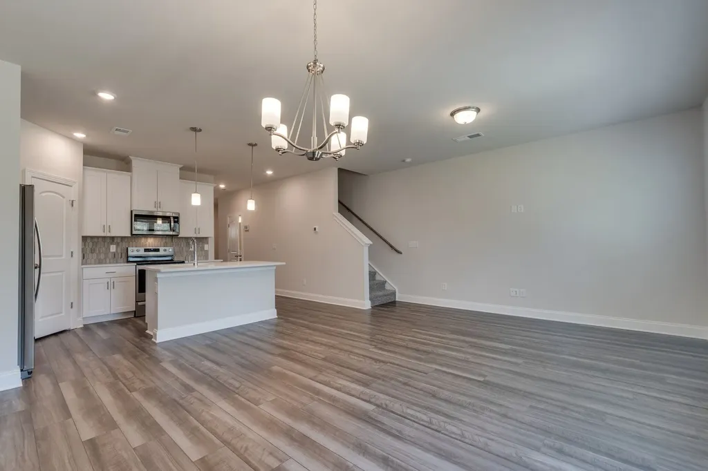 364 Coleman Court Columbia TN 38401