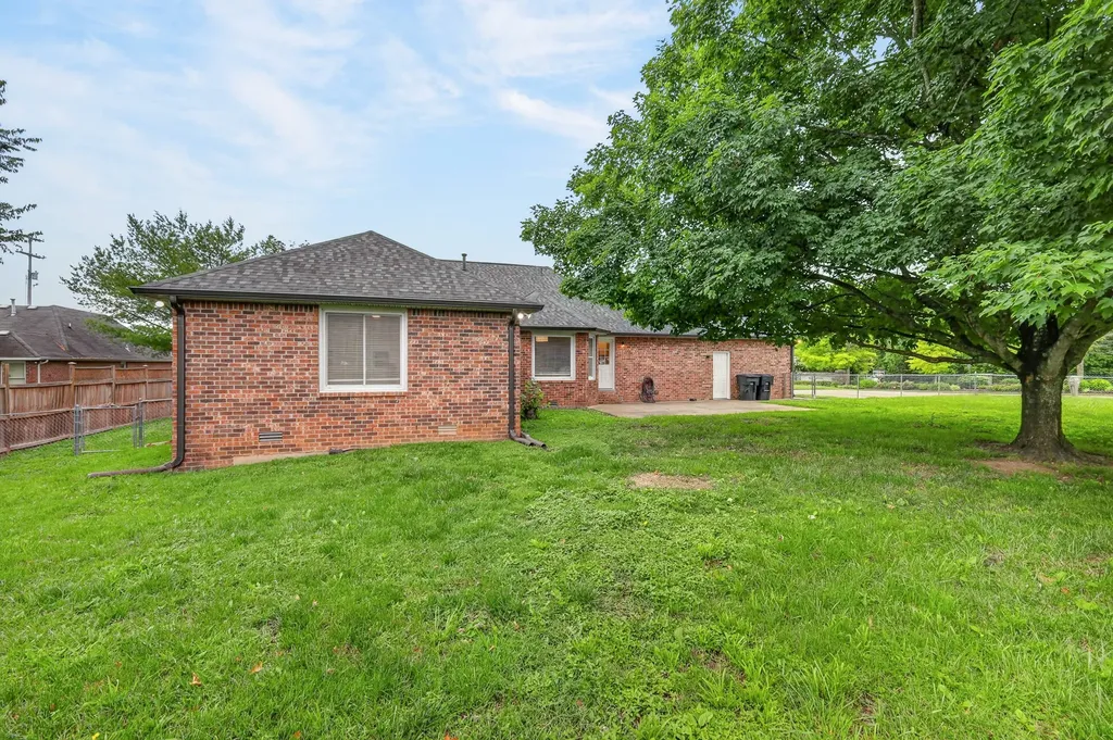 1015 Brinkley Road Murfreesboro TN 37128