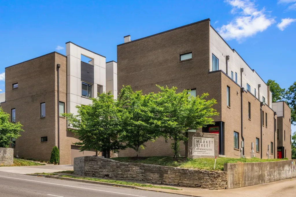 1242 2nd Ave, S Nashville TN 37210