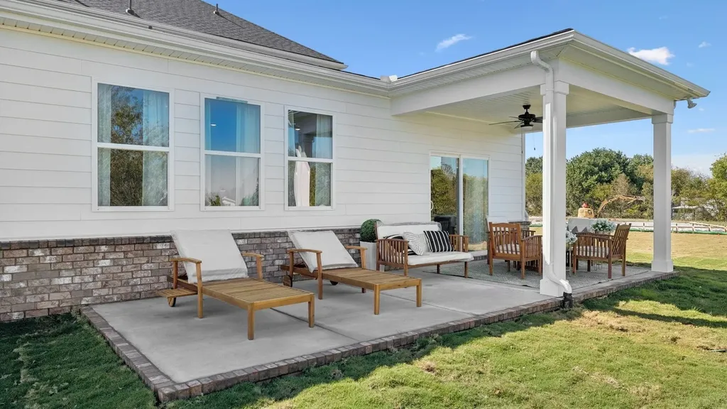 4337 Scarlet Court Columbia TN 38401