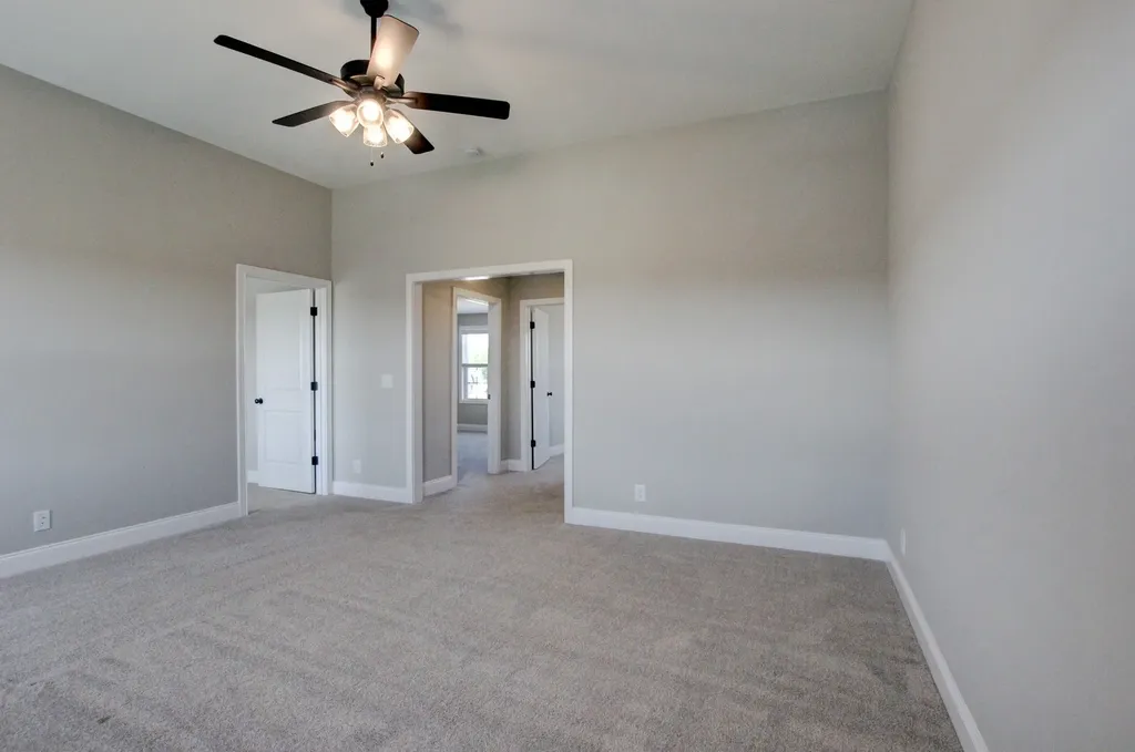 222 Cotoneaster Lane Clarksville TN 37043