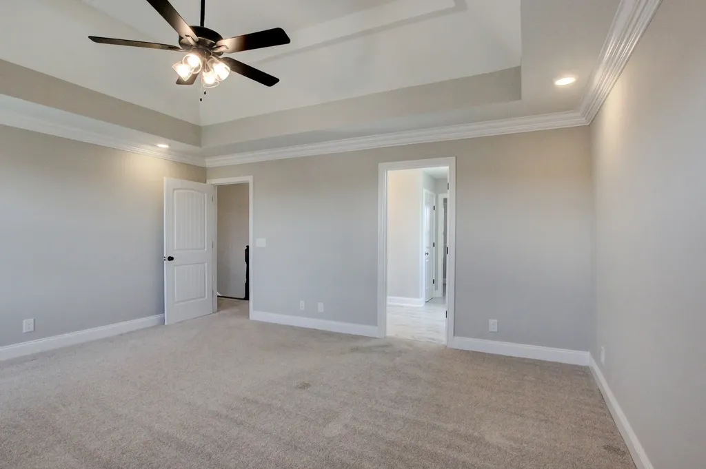 222 Cotoneaster Lane Clarksville TN 37043