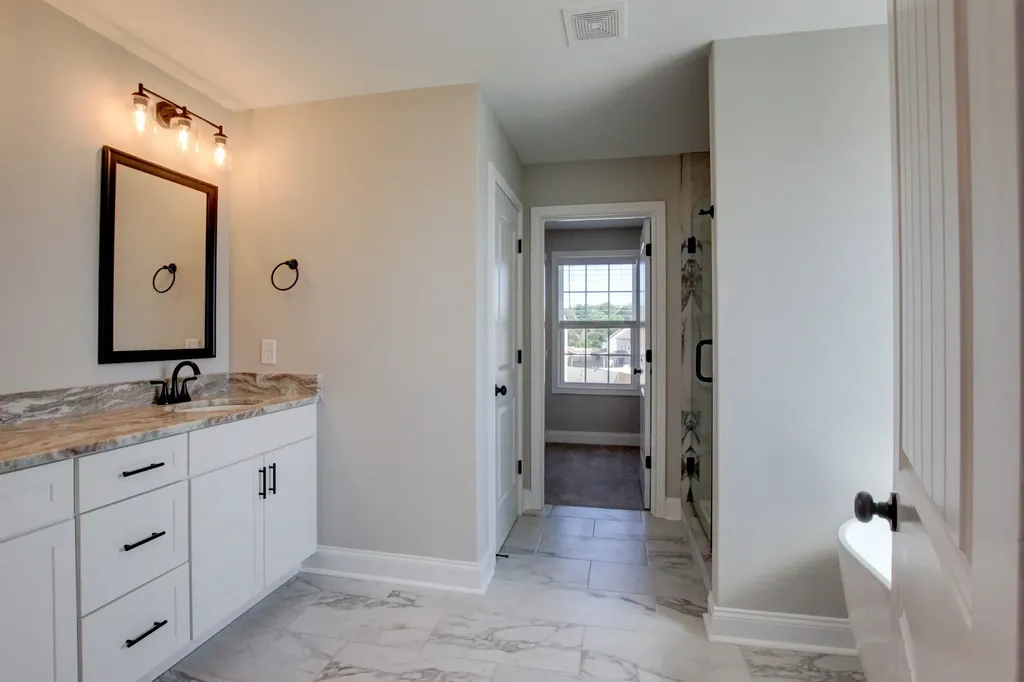 222 Cotoneaster Lane Clarksville TN 37043