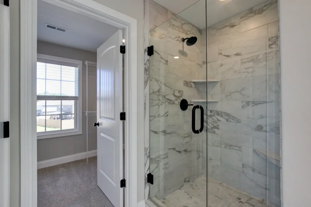 222 Cotoneaster Lane Clarksville TN 37043