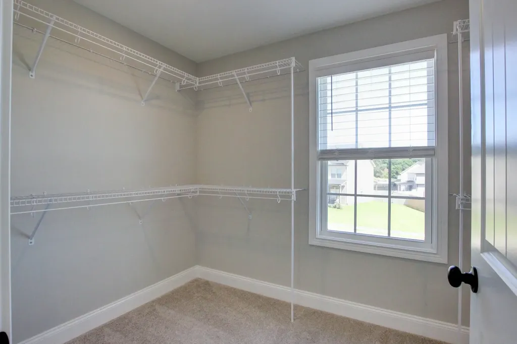 222 Cotoneaster Lane Clarksville TN 37043