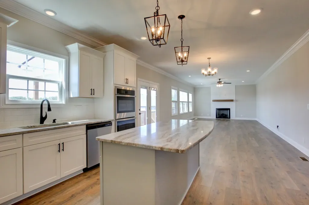 222 Cotoneaster Lane Clarksville TN 37043