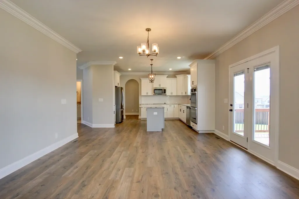 222 Cotoneaster Lane Clarksville TN 37043