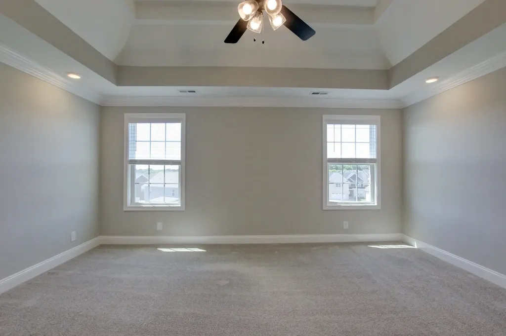 222 Cotoneaster Lane Clarksville TN 37043