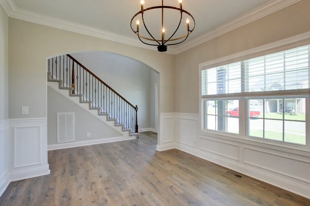 222 Cotoneaster Lane Clarksville TN 37043