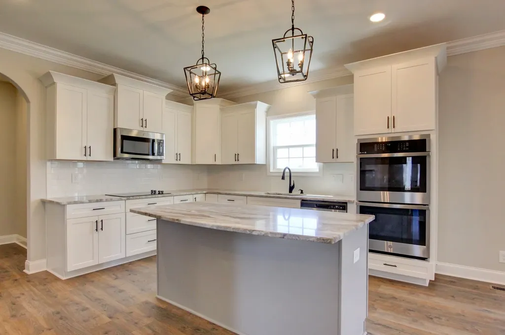222 Cotoneaster Lane Clarksville TN 37043