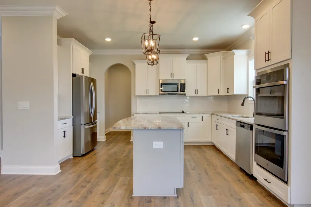 222 Cotoneaster Lane Clarksville TN 37043