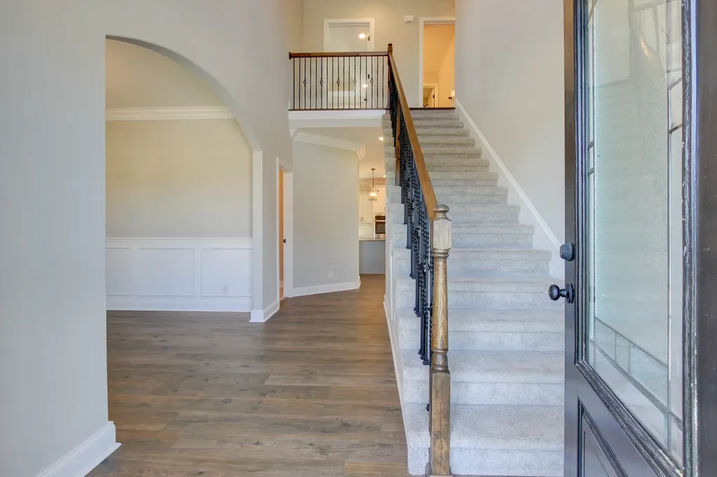 222 Cotoneaster Lane Clarksville TN 37043