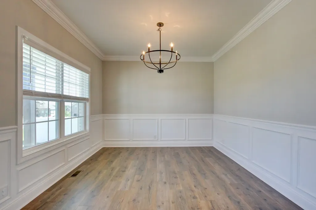 222 Cotoneaster Lane Clarksville TN 37043