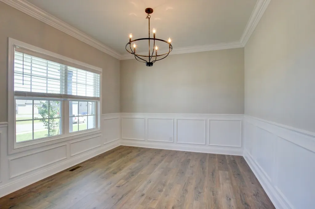 222 Cotoneaster Lane Clarksville TN 37043