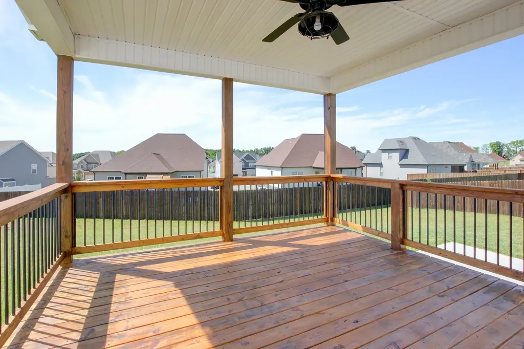 222 Cotoneaster Lane Clarksville TN 37043