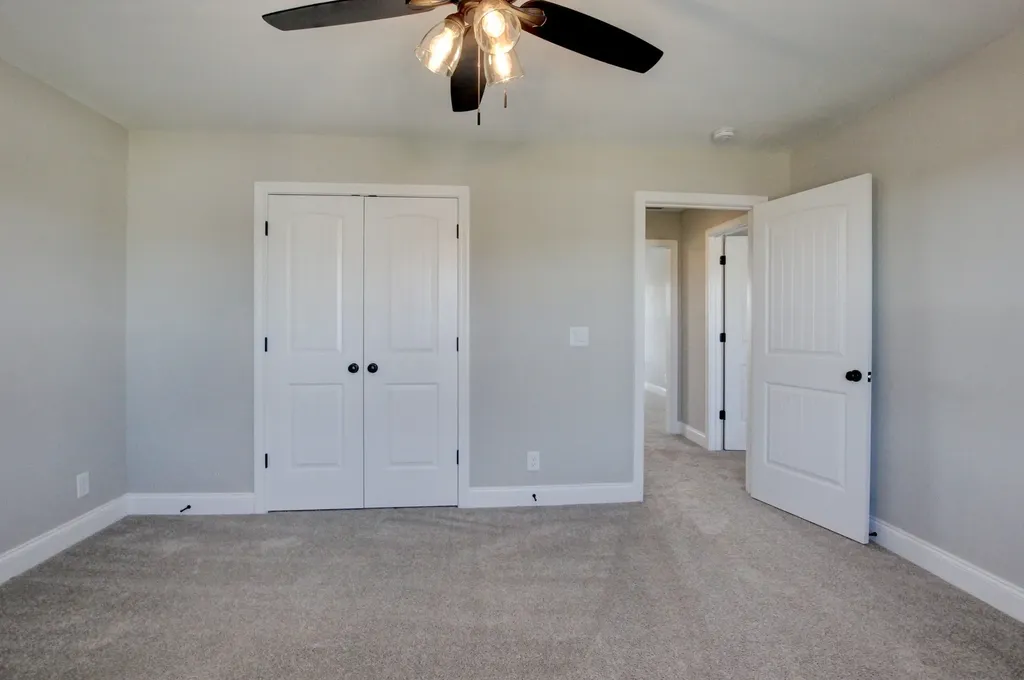 222 Cotoneaster Lane Clarksville TN 37043
