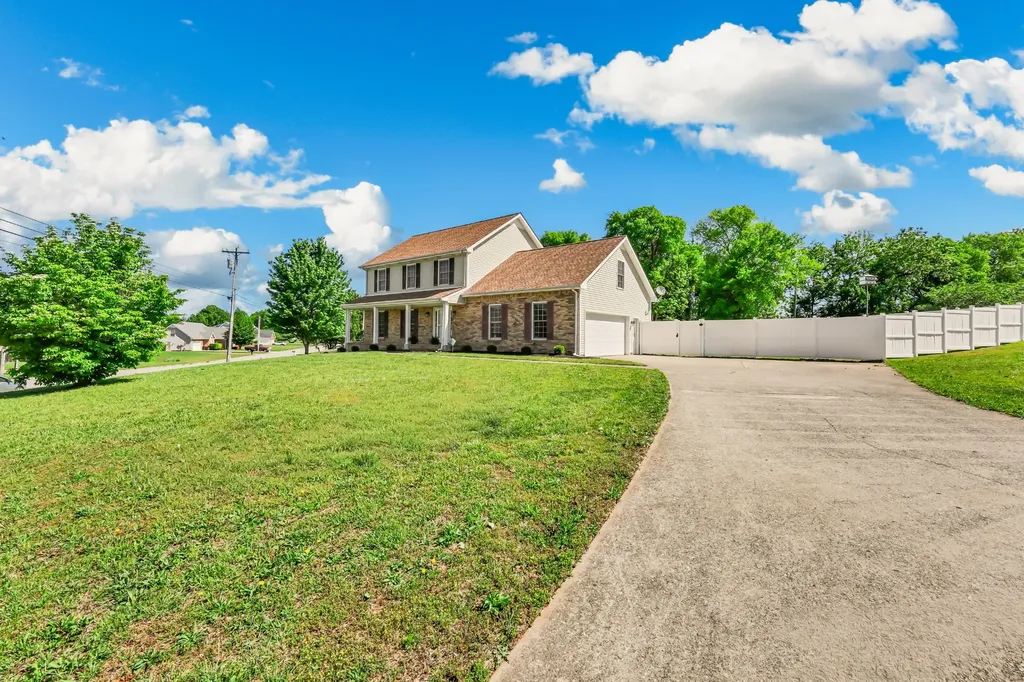 1121 Lucas Wayne Drive Clarksville TN 37043