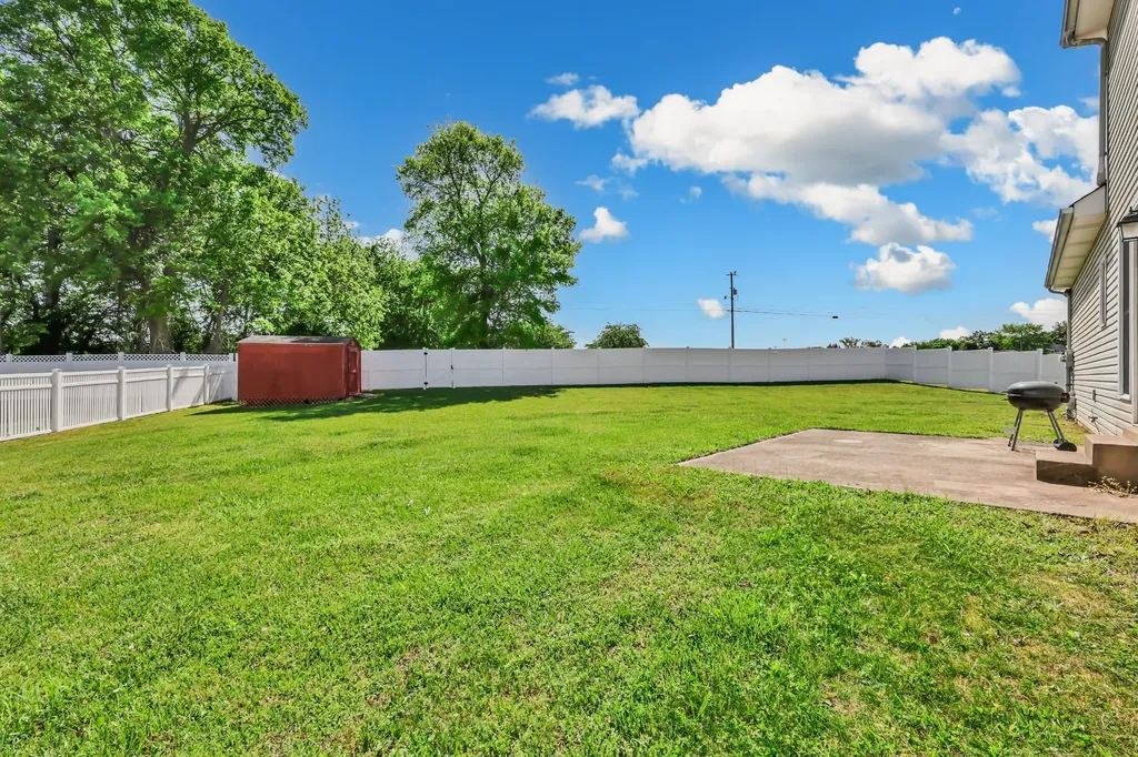 1121 Lucas Wayne Drive Clarksville TN 37043