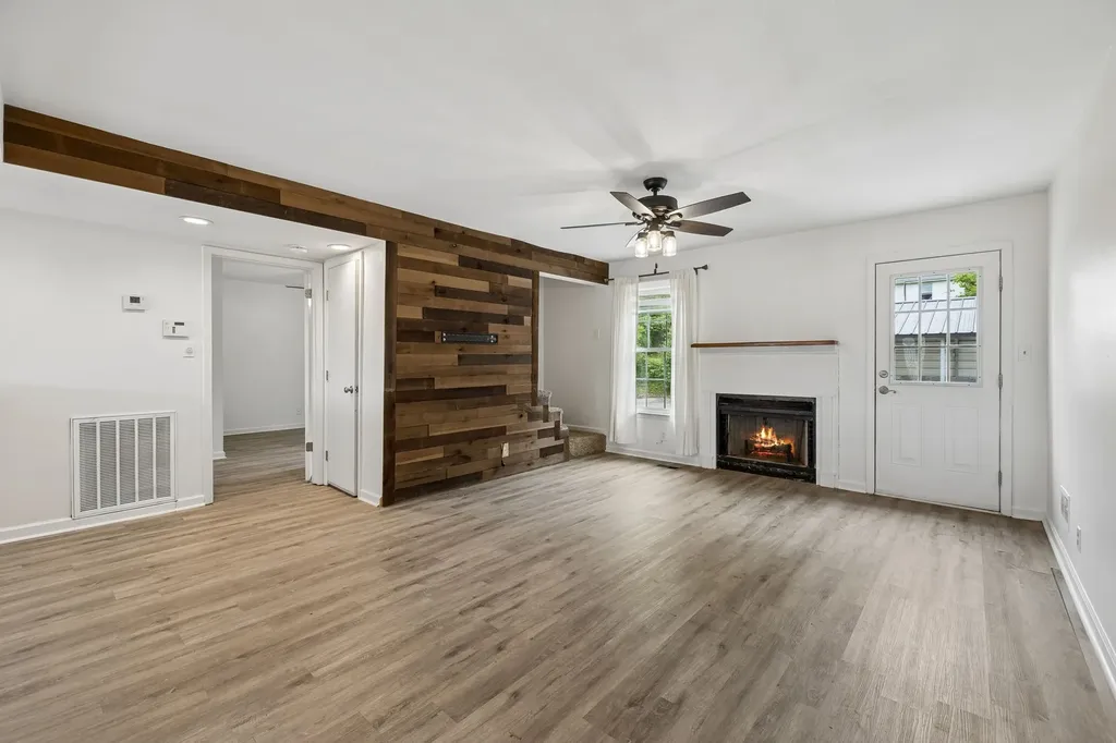 422 Cook Drive Clarksville TN 37042