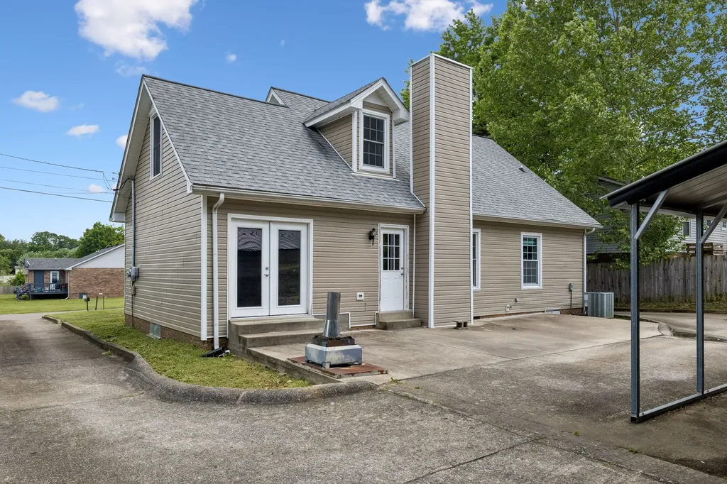 422 Cook Drive Clarksville TN 37042