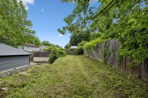 422 Cook Drive Clarksville TN 37042
