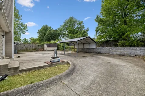 422 Cook Drive Clarksville TN 37042