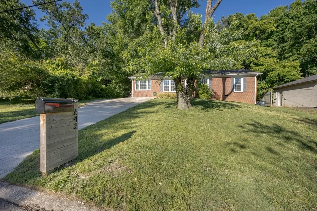 642 Hicks Road Nashville TN 37221