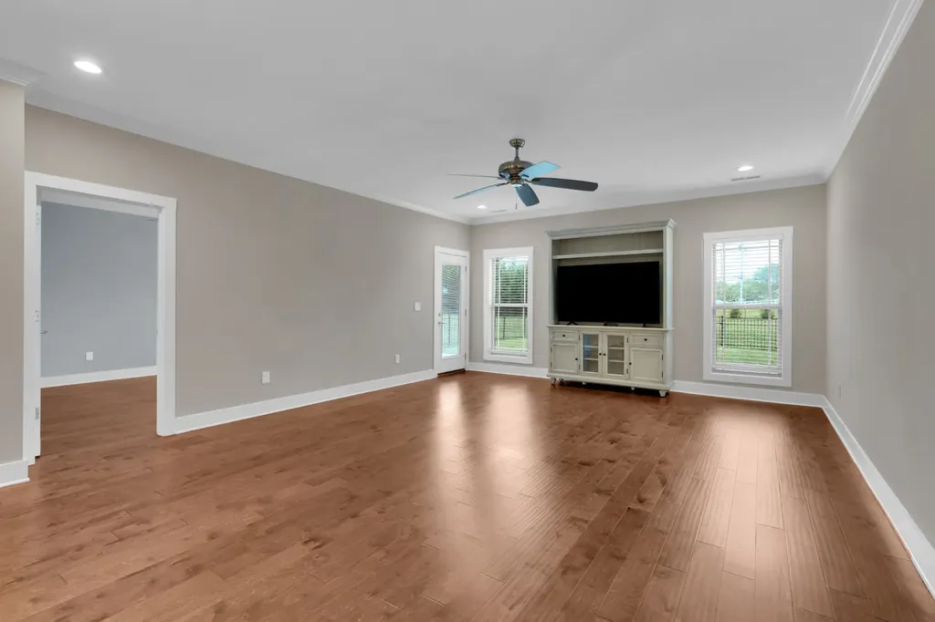58 Island Way Winchester TN 37398