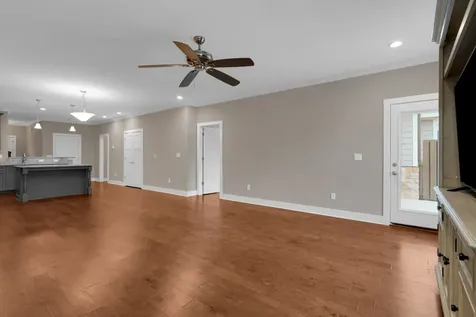 58 Island Way Winchester TN 37398
