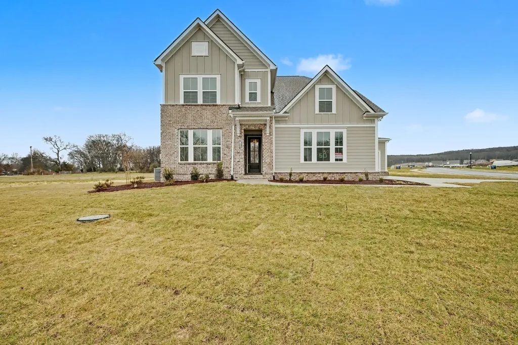 7404 Legends Way Murfreesboro TN 37129
