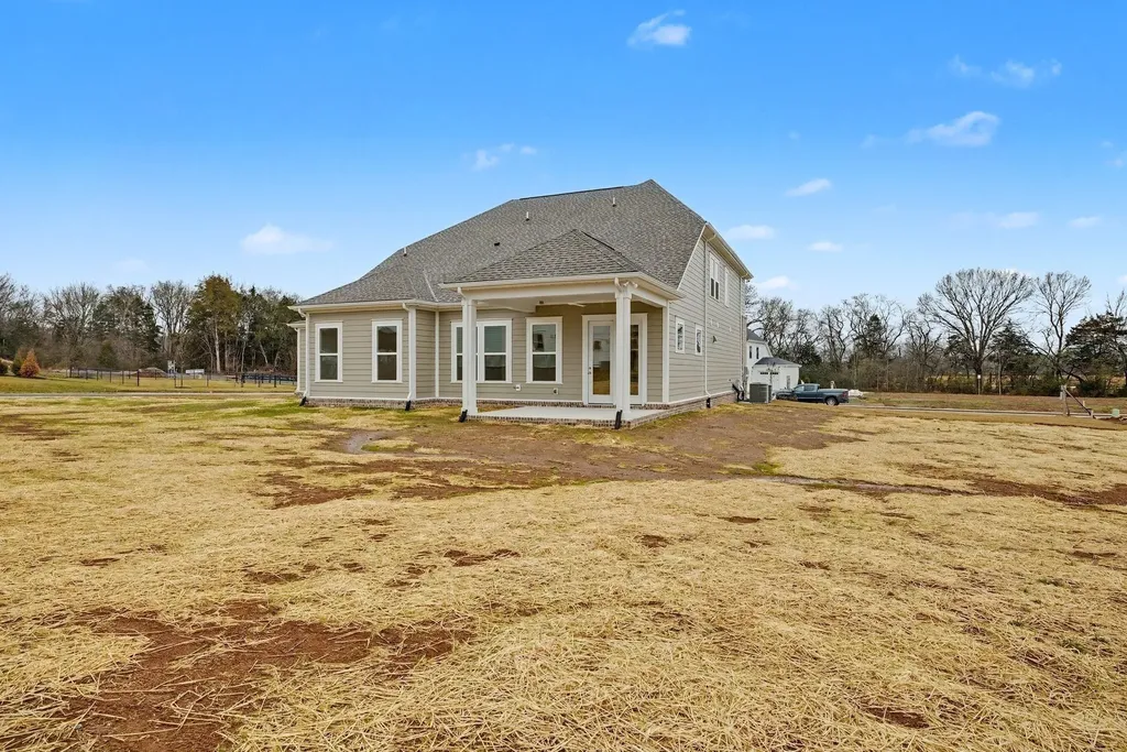 7404 Legends Way Murfreesboro TN 37129