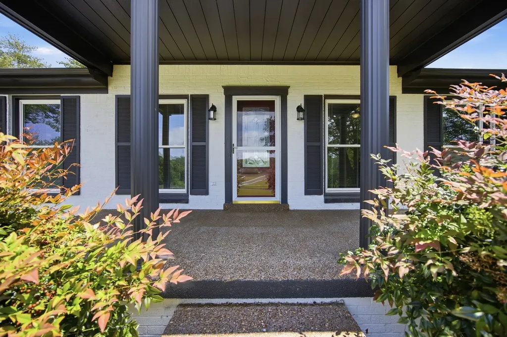 6716 Cool Springs Road Thompsons Station TN 37179