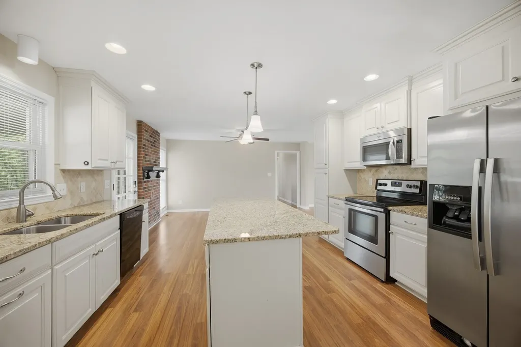 6716 Cool Springs Road Thompsons Station TN 37179