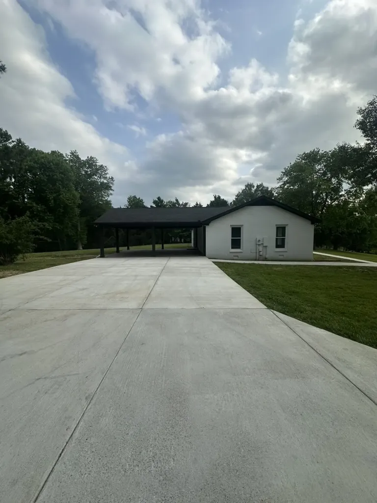 6716 Cool Springs Road Thompsons Station TN 37179
