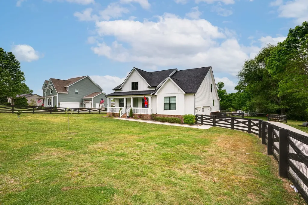 2315 Zion Road Columbia TN 38401