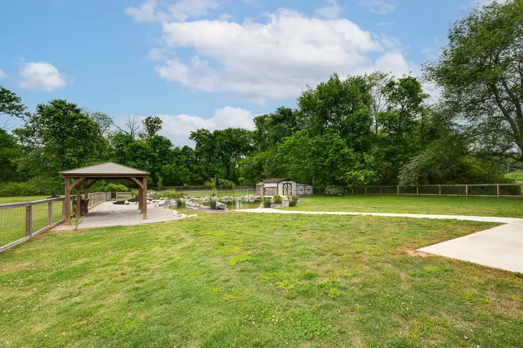 2315 Zion Road Columbia TN 38401