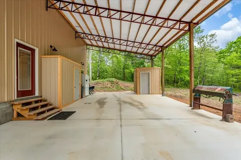 886 Hunters Ridge Drive Altamont TN 37301