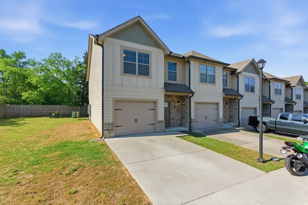 262 Signature Place Lebanon TN 37087