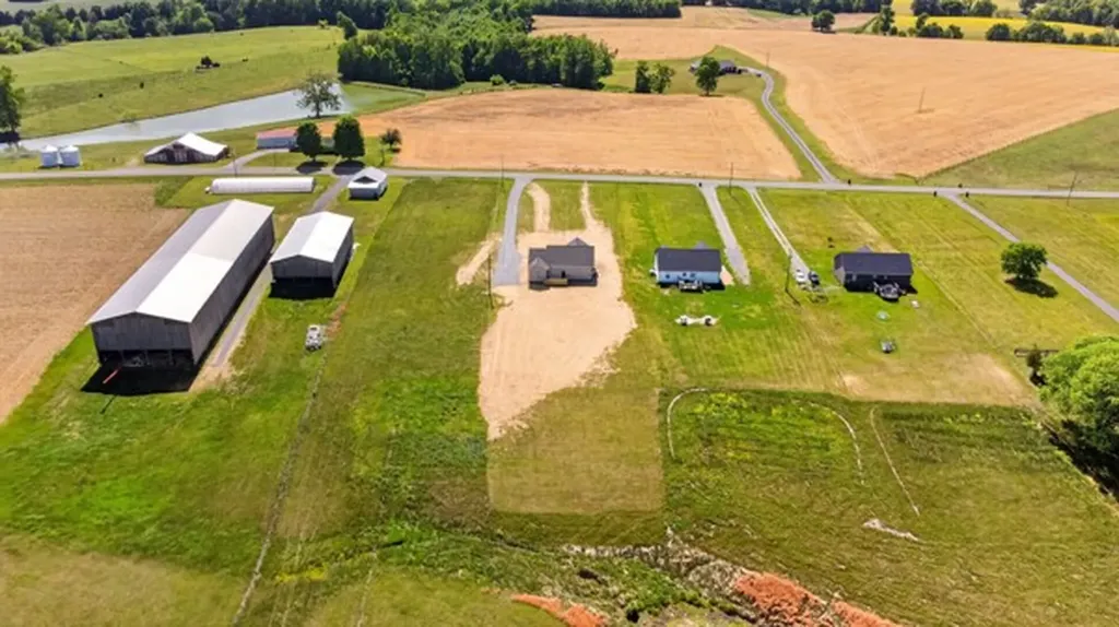 1233 Coleytown Road Lafayette TN 37083