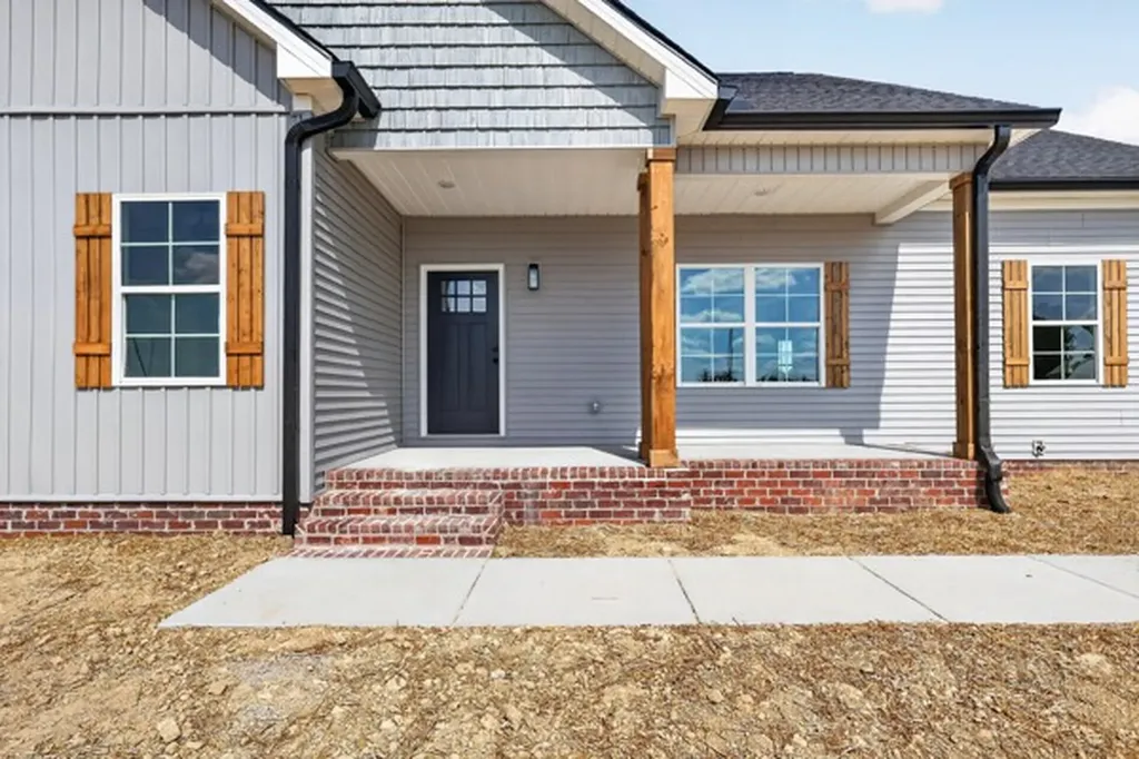 1233 Coleytown Road Lafayette TN 37083