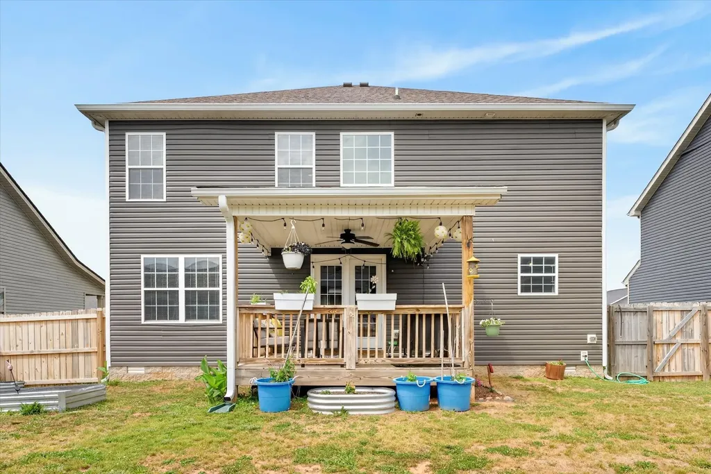 1092 Charles Thomas Drive Clarksville TN 37042