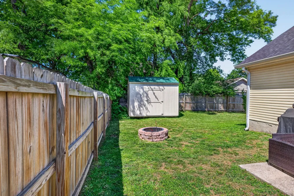 546 Albion Circle Gallatin TN 37066