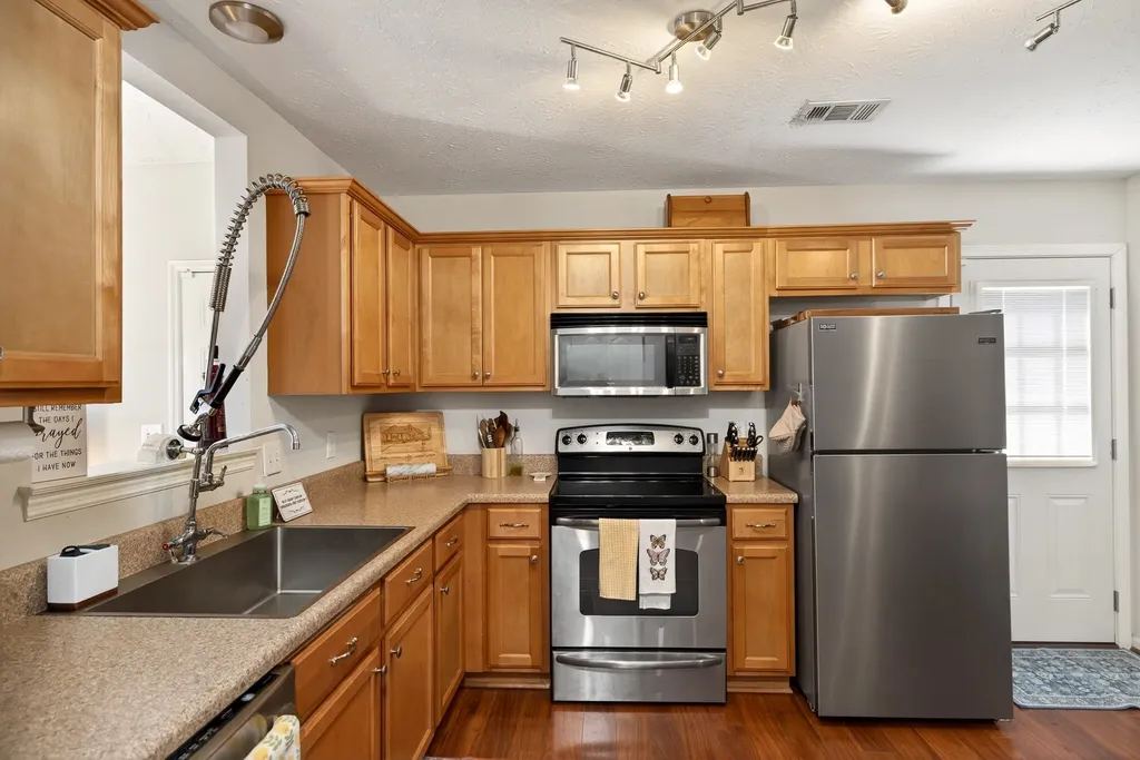 546 Albion Circle Gallatin TN 37066
